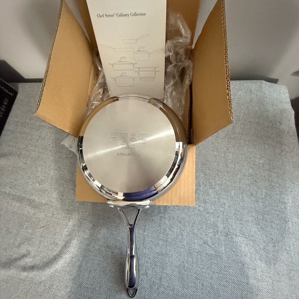 Tupperware Chef Series Black Fry Pan